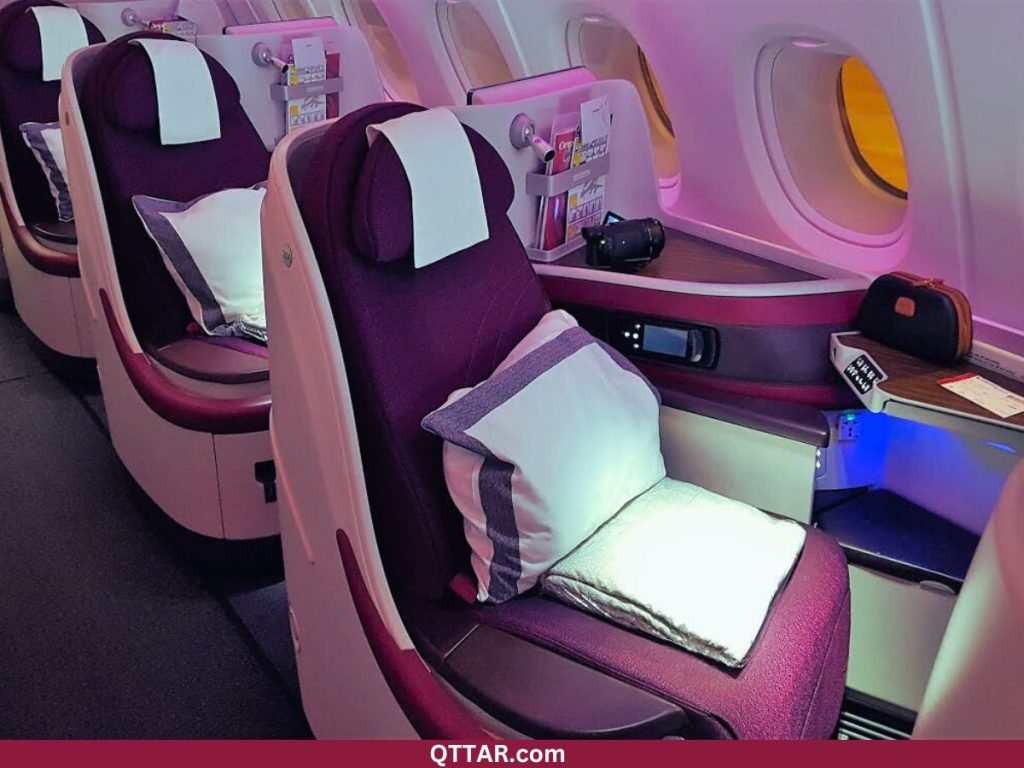 Qatar airways business class Cabin and Seat