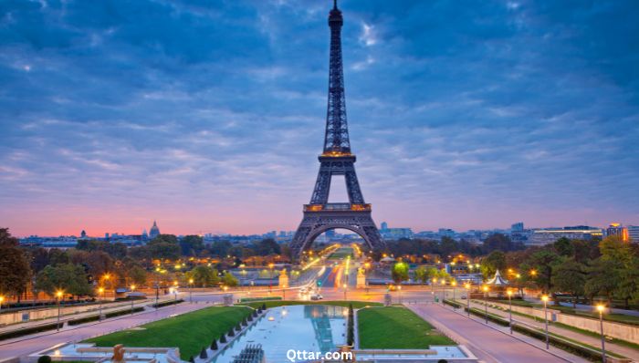 Eiffel tower, Paris France